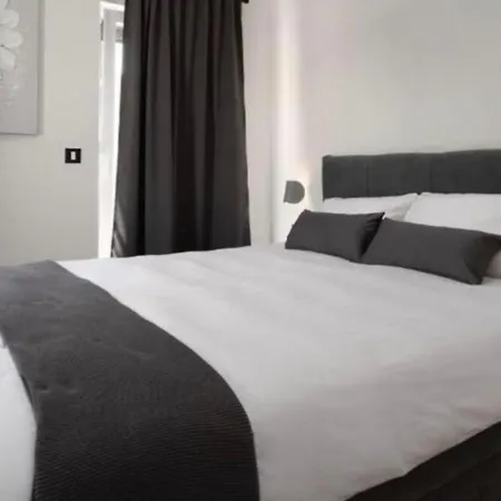 Villa Luxury With A Swimming Pool Nova Vas, Porec - 24282 *