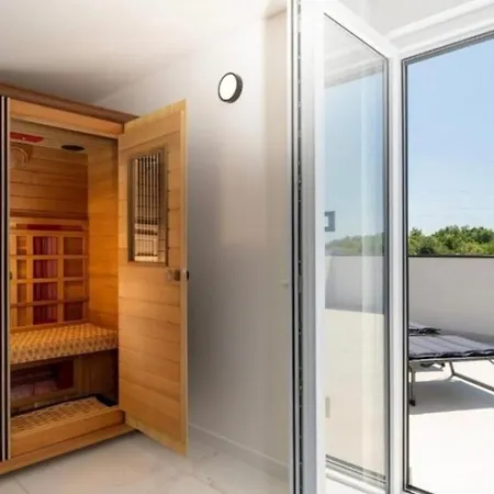 Luxury With A Swimming Pool Nova Vas, Porec - 24282 Villa *