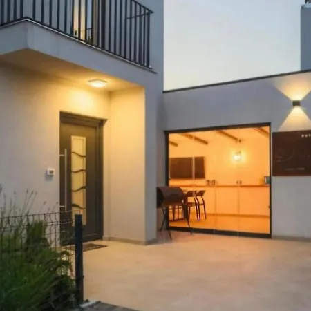 Villa Luxury With A Swimming Pool Nova Vas, Porec - 24282