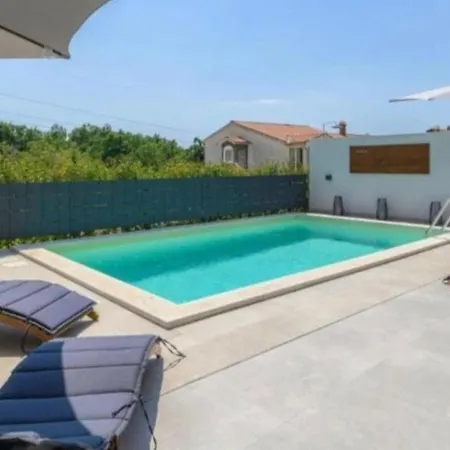 Luxury With A Swimming Pool Nova Vas, Porec - 24282 * Nova Vas (Porec)